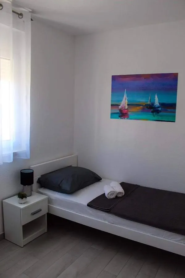 Kwatera prywatna Apartmani Manuela Okrug Gornji Chorwacja
