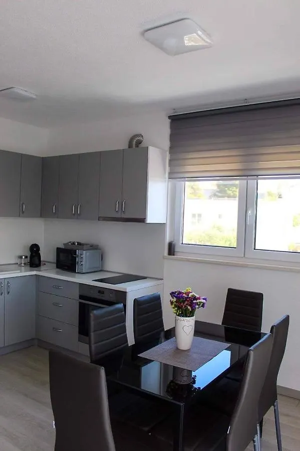 Apartmani Manuela Okrug Gornji