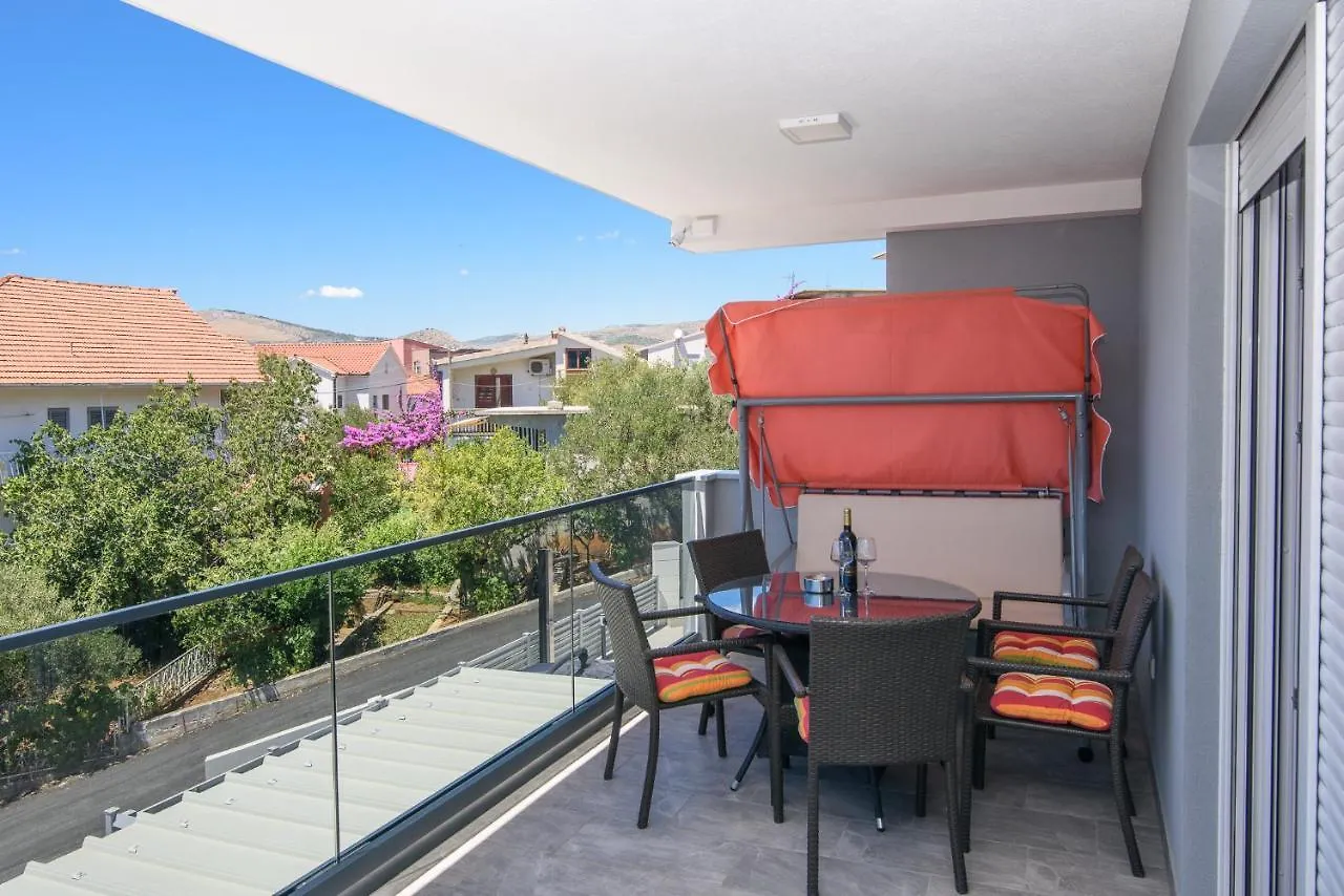 Kwatera prywatna Apartmani Manuela Okrug Gornji