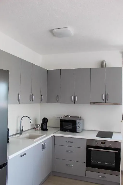 Apartmani Manuela Okrug Gornji Kwatera prywatna