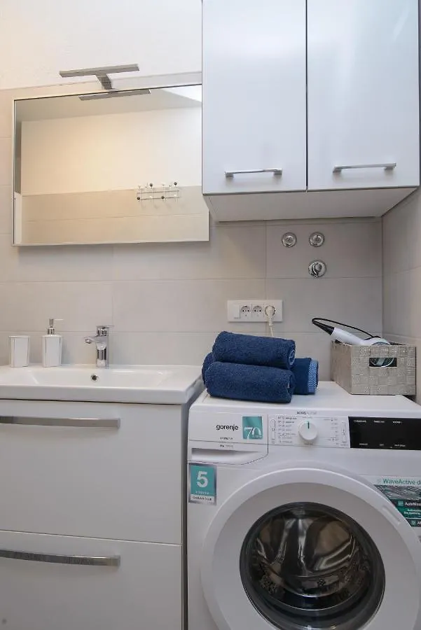 Apartmani Manuela Okrug Gornji Homestay